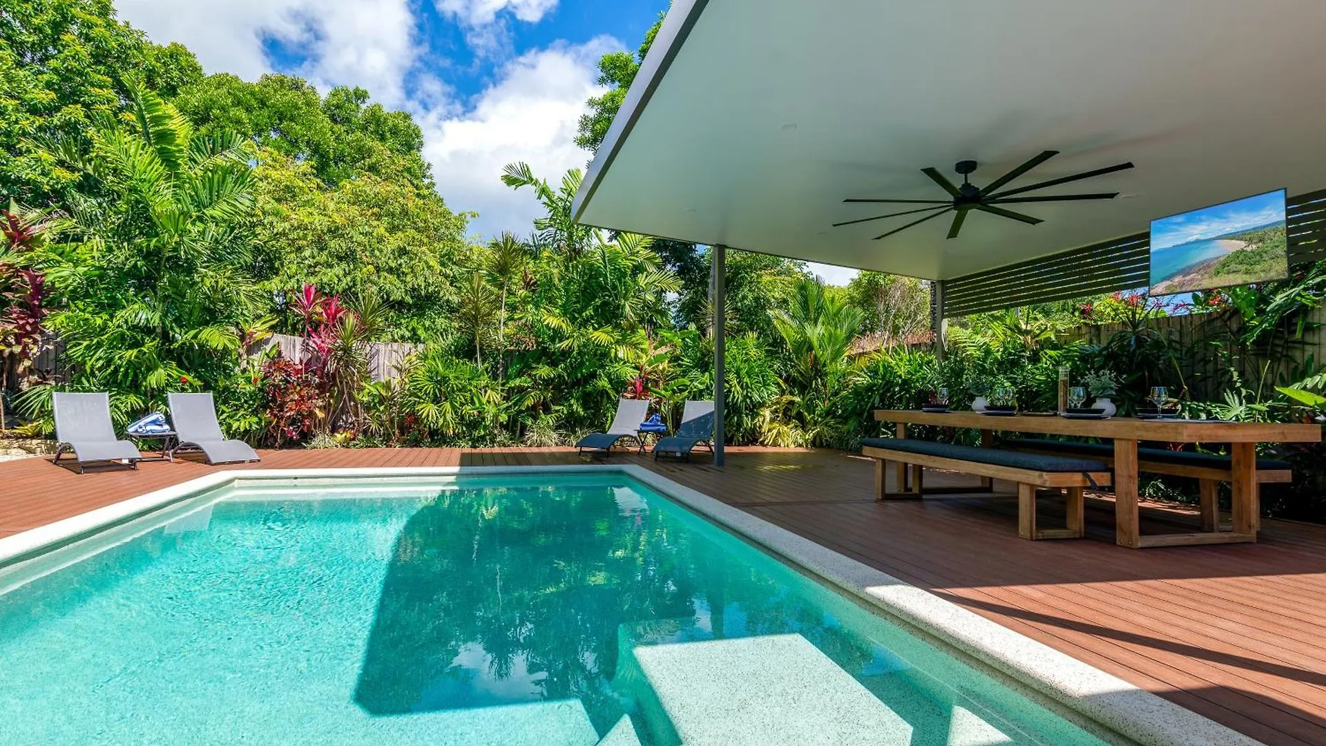 Paradiso Port Douglas Holiday home